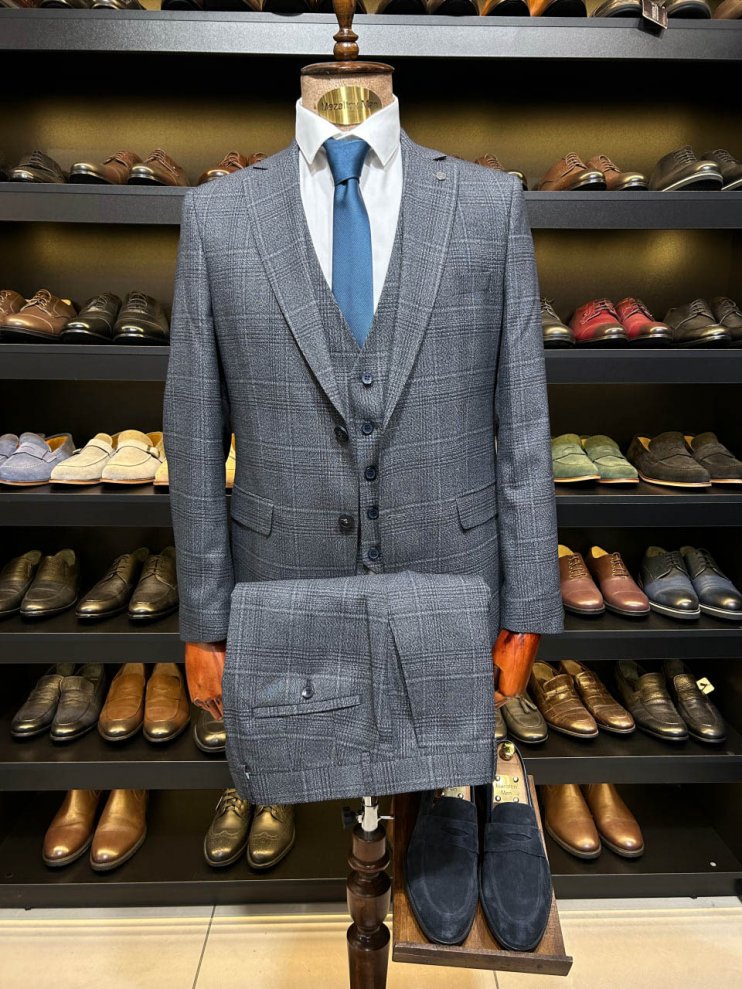 Костюм MAZALTOVMAN 3-ка Серый в клетку